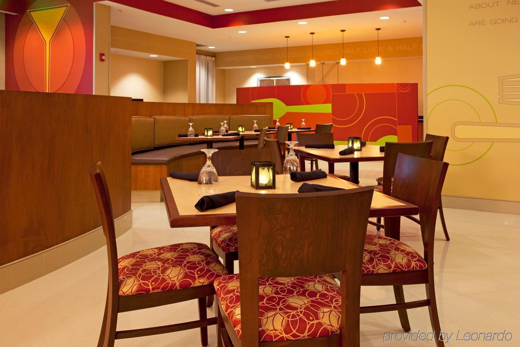 Holiday Inn Jacksonville E 295 Baymeadows By Ihg Ресторант снимка